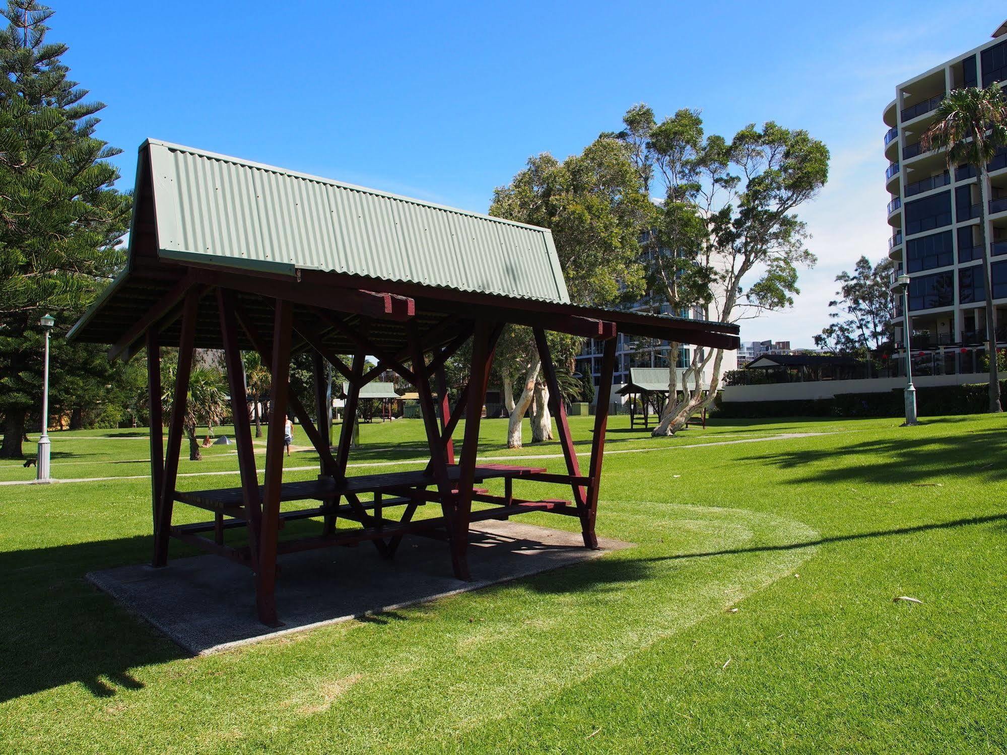 Boat Harbour Motel Wollongong Exterior photo